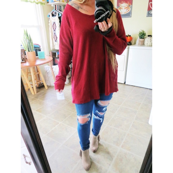 NWT Ultra soft maroon cable knit sweater 🍁 - Picture 3 of 6